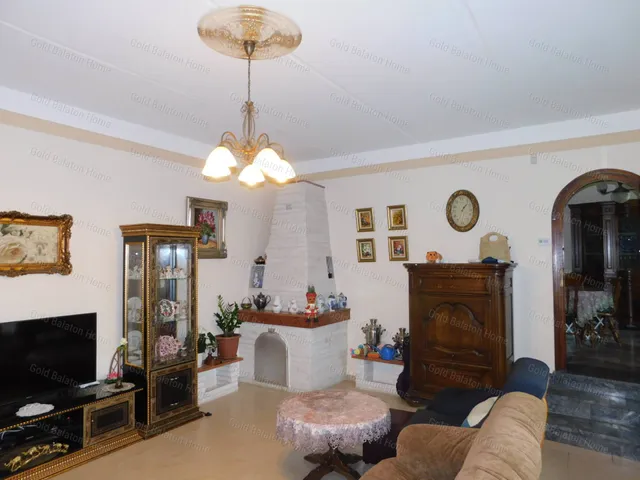 Eladó ház Hévíz 240 nm