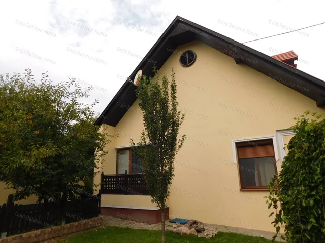 Eladó ház Hévíz 240 nm