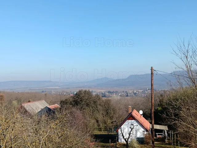 Eladó ház Karmacs 100 nm
