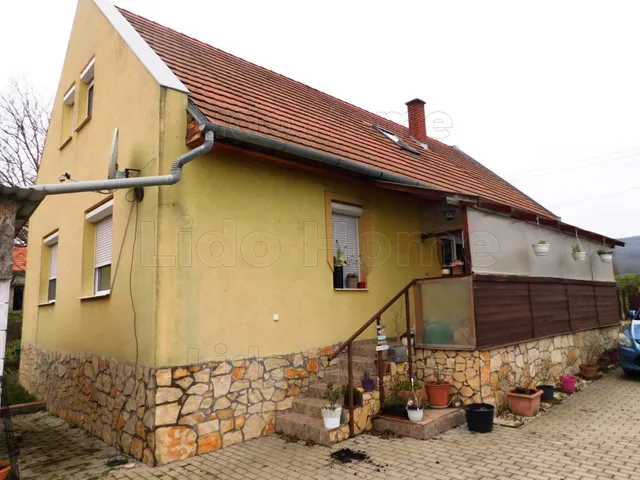 Eladó ház Vindornyalak 145 nm