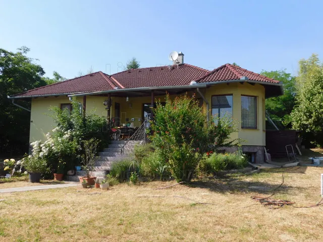 Eladó ház Cserszegtomaj 227 nm