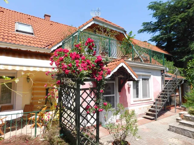 Eladó ház Cserszegtomaj 250 nm