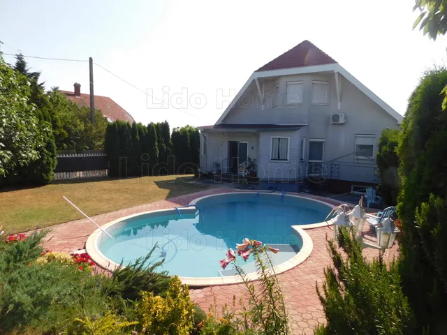 Eladó ház Cserszegtomaj 280 nm