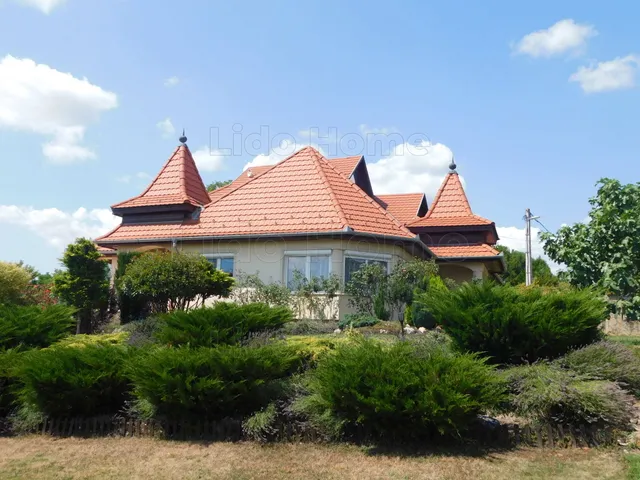 Eladó ház Cserszegtomaj 167 nm