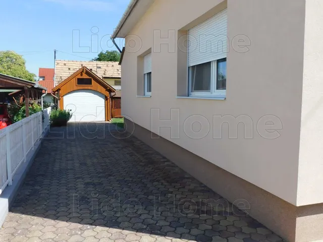 Eladó ház Balatonkeresztúr 165 nm