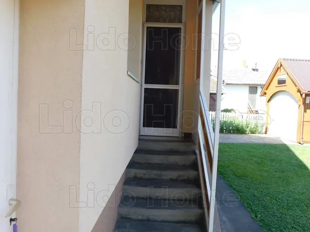 Eladó ház Balatonkeresztúr 165 nm
