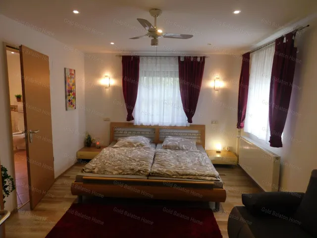 Eladó ház Keszthely, Kertváros 240 nm