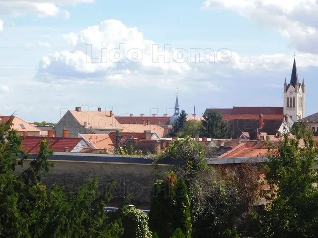 Eladó lakás Keszthely 84 nm