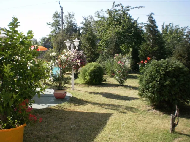 Eladó ház Balatonmáriafürdő 200 nm