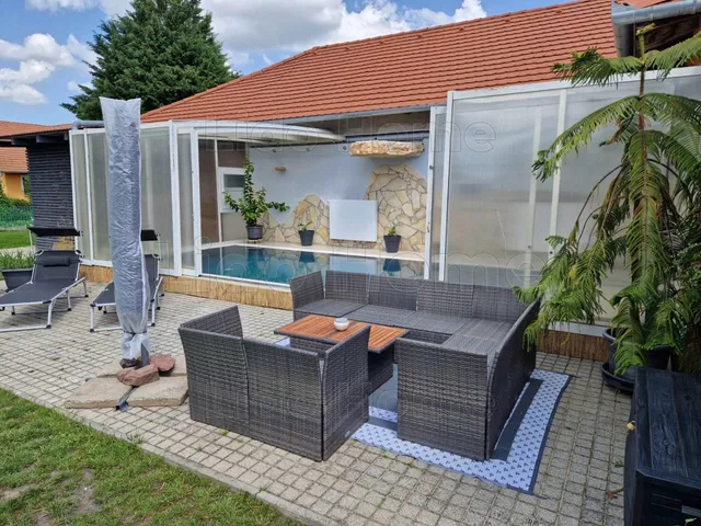 Eladó ház Öreglak 219 nm