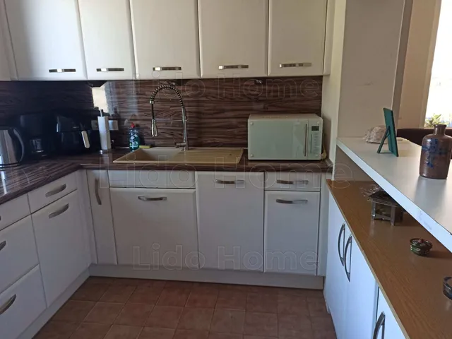 Eladó ház Sármellék 259 nm