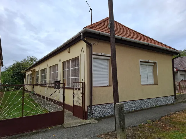Eladó ház Encs 91 nm