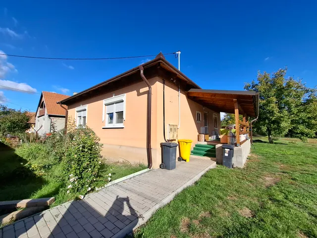 Eladó ház Méra 79 nm