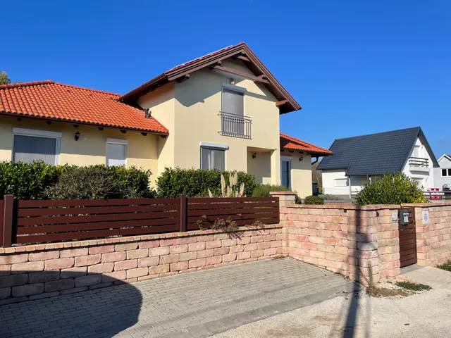 Eladó ház Balatonalmádi, Vöröshegy 150 nm