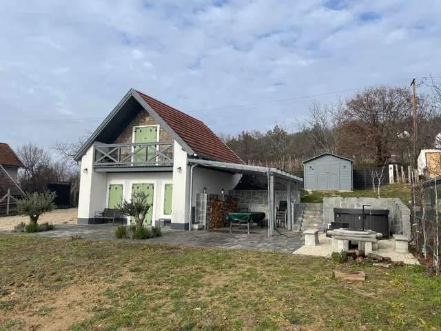 Eladó üdülő és hétvégi ház Balatonakali 75 nm