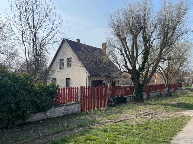 Eladó telek Alsóörs 994 nm