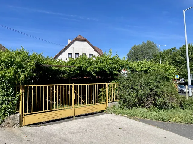 Eladó ház Balatonfüred 360 nm