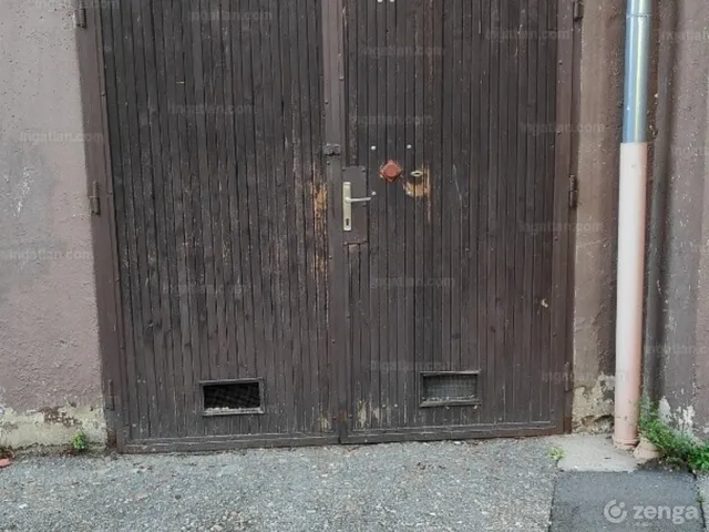 Eladó garázs Nyíregyháza, Malomkert 18 nm