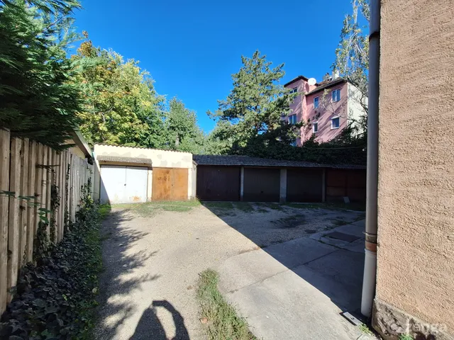 Eladó garázs Budapest XIV. kerület, Herminamező 9 nm