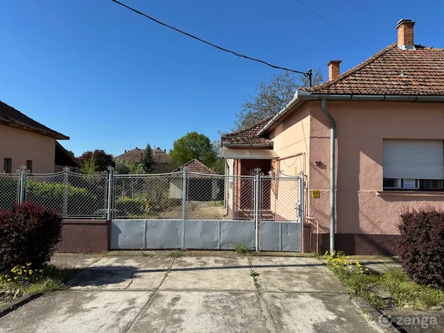 Eladó ház Tiszakécske 100 nm