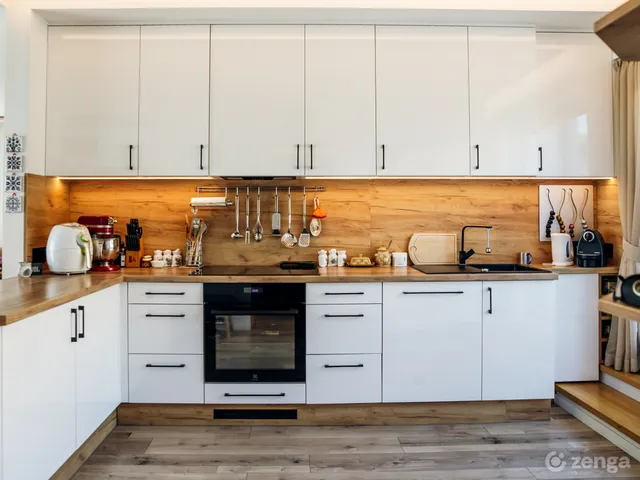 Eladó lakás Győr, Sziget 133 nm