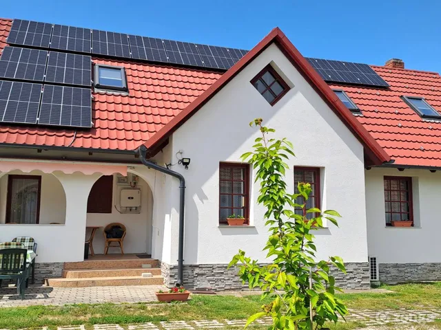 Eladó ház Badacsonytomaj 215 nm