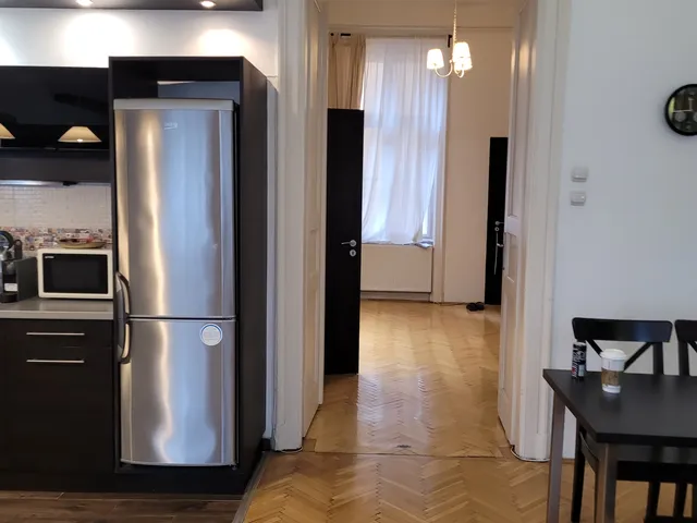 Eladó lakás Budapest VI. kerület, Nagykörúton belüli terület, Teréz körút 56 94 nm