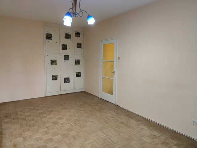 Eladó lakás Békéscsaba, Kazinczy-lakótelep, Kazinczy utca 43 nm