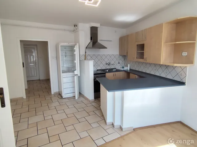 Kiadó lakás Pécs, Ispitaalja 69 nm