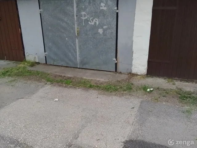 Kiadó garázs Győr, Gyárváros 15 nm