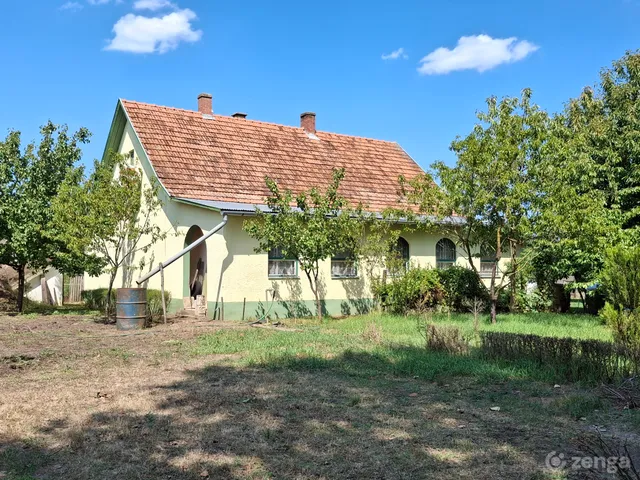 Eladó ház Debrecen, Nagycsere 180 nm