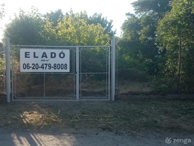 Eladó telek Szigetmonostor 856 nm