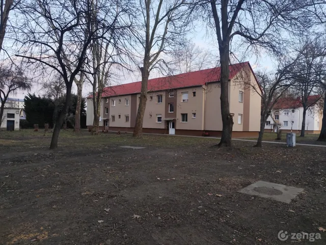 Eladó lakás Oroszlány, Óváros 48 nm