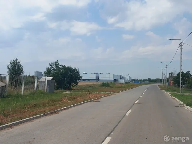 Eladó kereskedelmi és ipari ingatlan Gyula 10453 nm