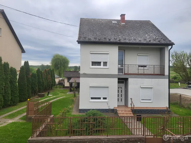 Eladó ház Karancsság 150 nm