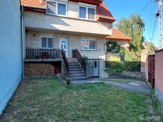 Eladó ház Esztergom, Szentgyörgymező 120 nm