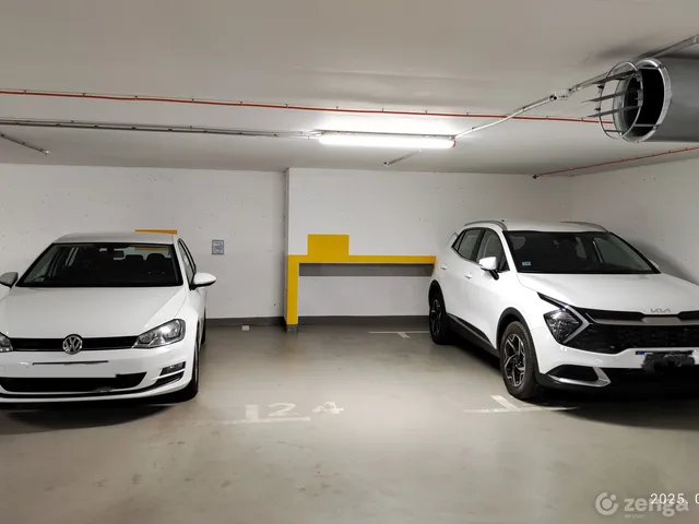 Eladó garázs Budapest VIII. kerület, Népszínháznegyed 11 nm