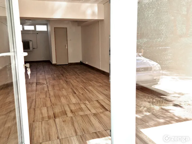 Eladó kereskedelmi és ipari ingatlan Gödöllő 47 nm