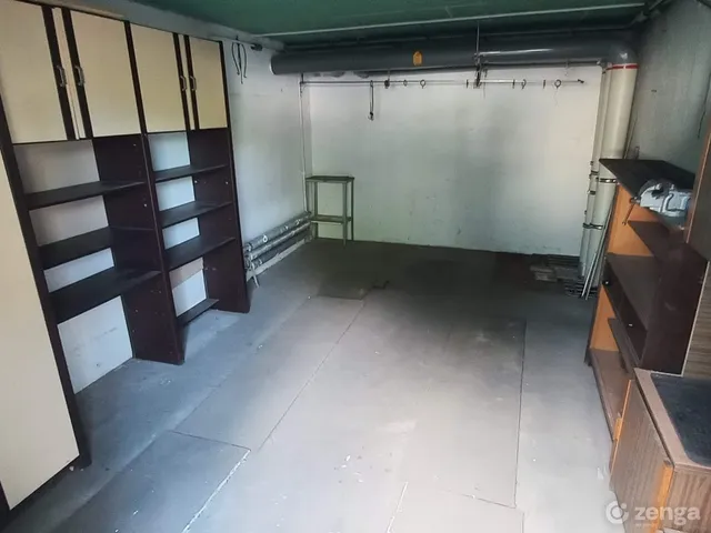 Eladó garázs Győr, Szabadhegy 18 nm
