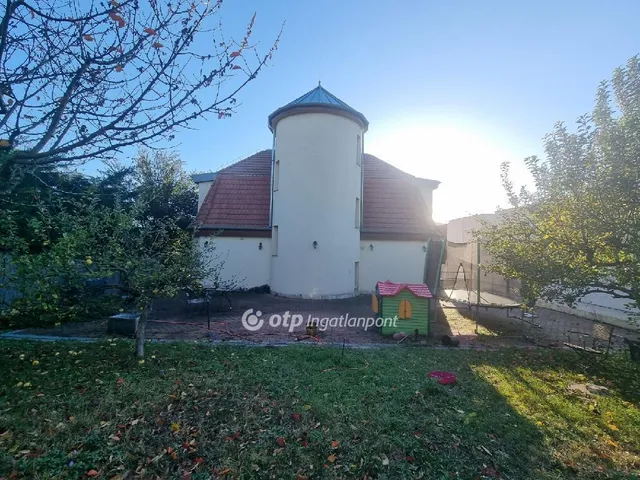 Eladó ház Budapest III. kerület 398 nm