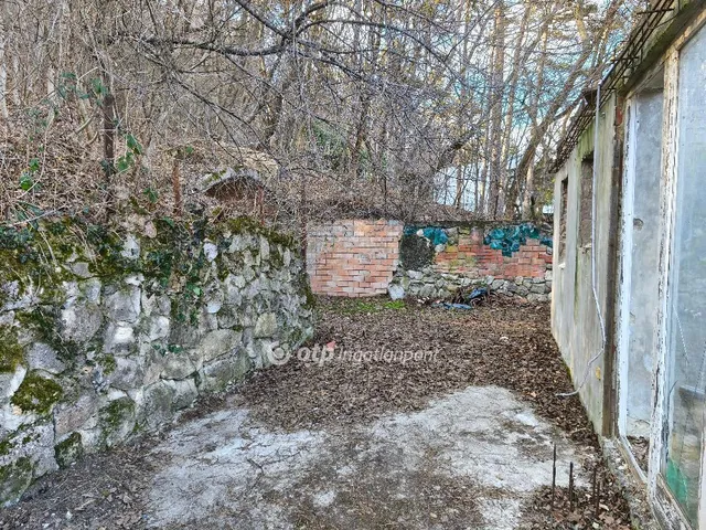 Eladó telek Budapest III. kerület 1262 nm