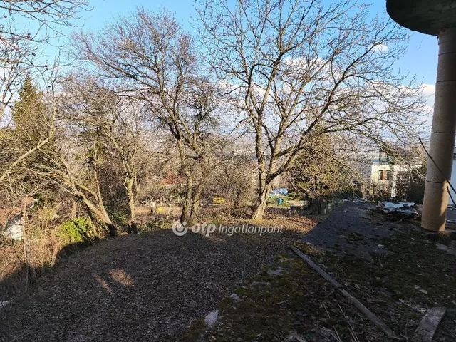 Eladó telek Budapest III. kerület 1262 nm