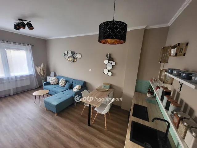 Eladó lakás Budapest X. kerület, Óhegy 36 nm