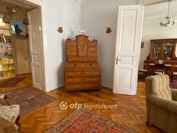 Eladó lakás Budapest XI. kerület 160 nm