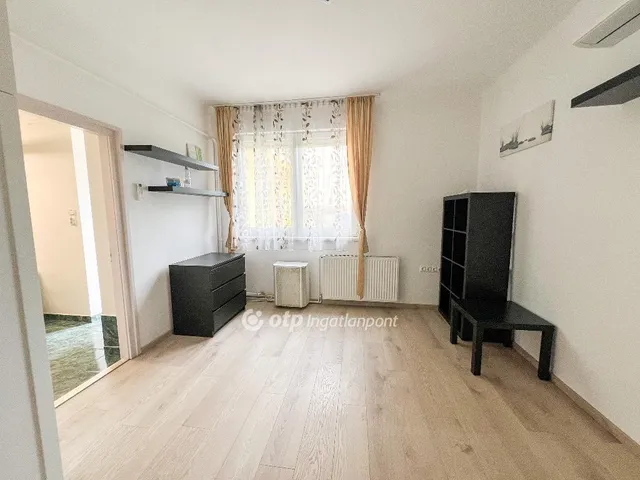 Eladó lakás Budapest III. kerület, Filatorigát 30 nm