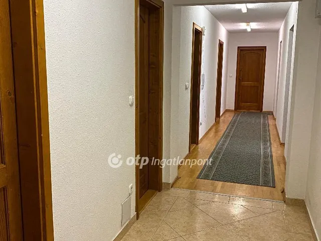 Eladó ház Budakeszi 238 nm