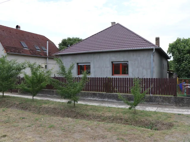 Eladó ház Szigetcsép 98 nm