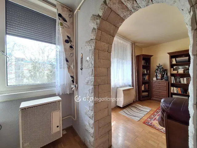 Eladó lakás Budapest IX. kerület, József Attila lakótelep 38 nm