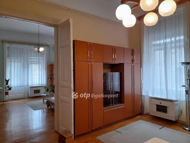 Eladó lakás Budapest VI. kerület 104 nm