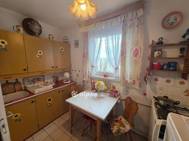 Eladó lakás Budapest III. kerület 68 nm